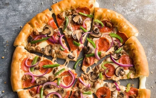 Rolling Mondays Pizza for £12.95