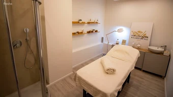 HIFU Face and Neck Facial for £140 — Save £100