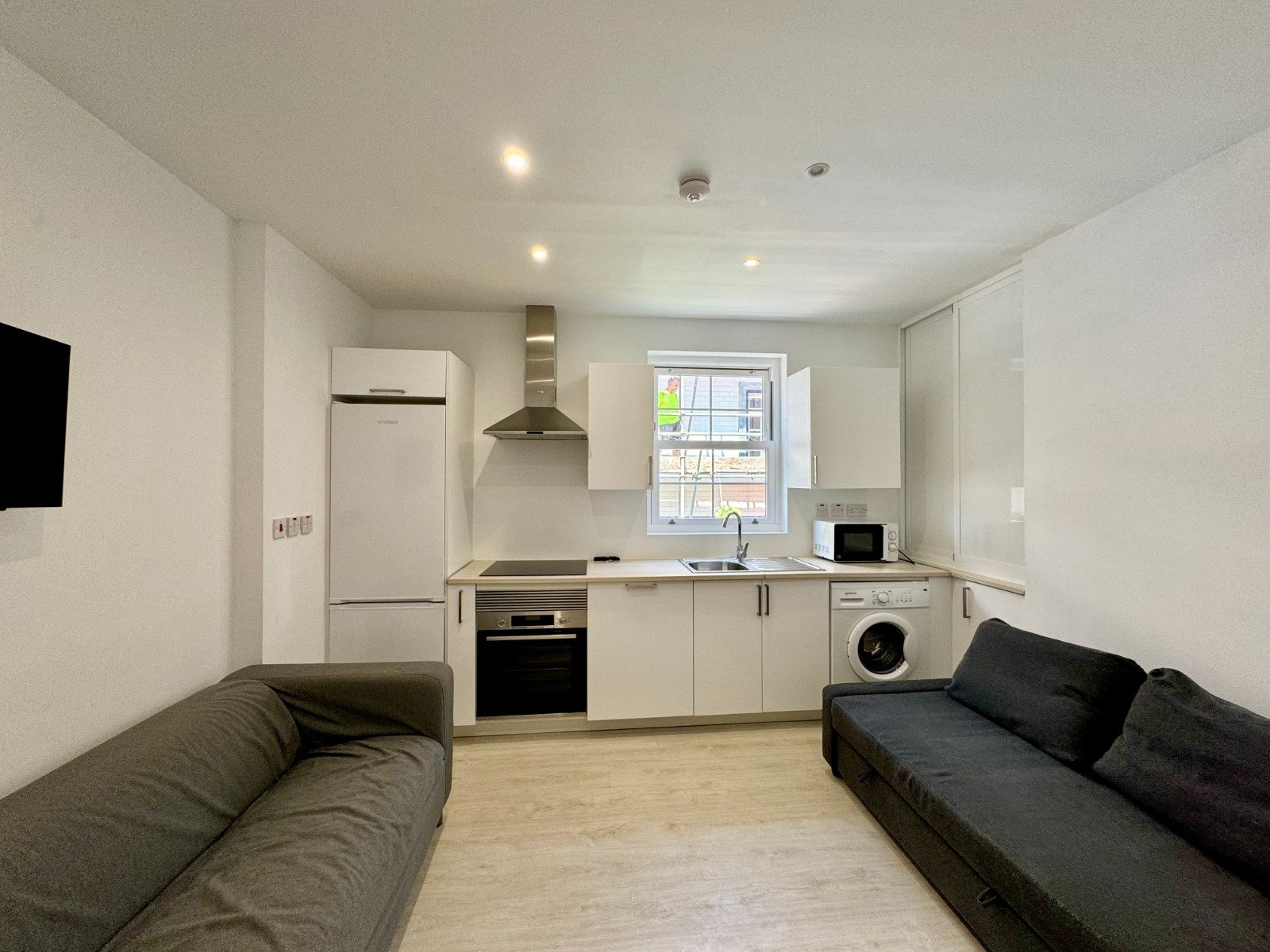 2 bedroom apartment for rent town area gibraltar