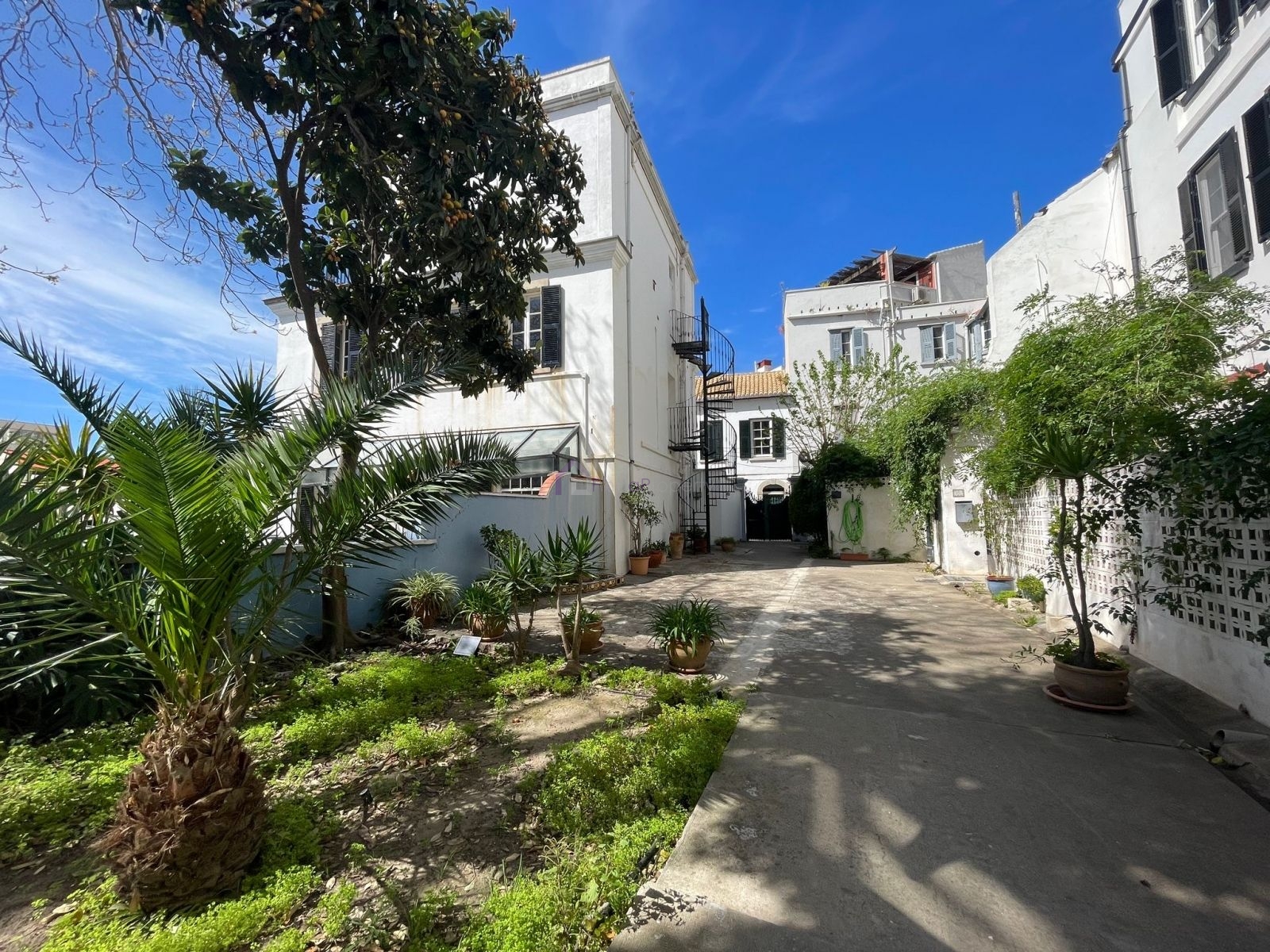 5 bedroom apartment for sale town area gibraltar