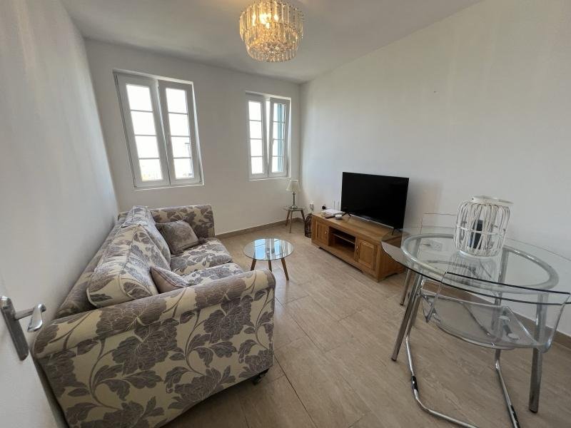 2 bedroom apartment for rent upper town gibraltar