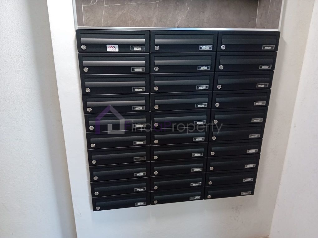 commercial for rent e1 gibraltar