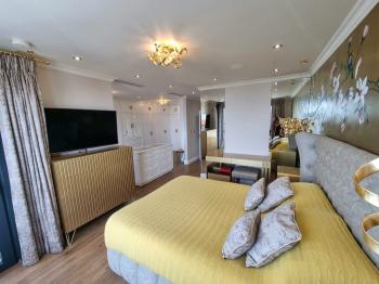 4 Bedroom Building for Sale, South District, Gibraltar