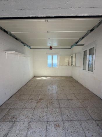 Commercial Unit for Sale