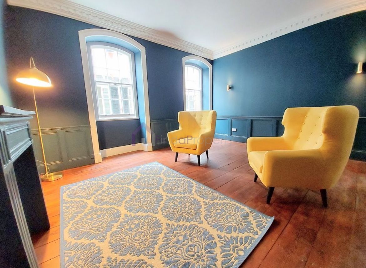 2 bedroom apartment for rent town area gibraltar