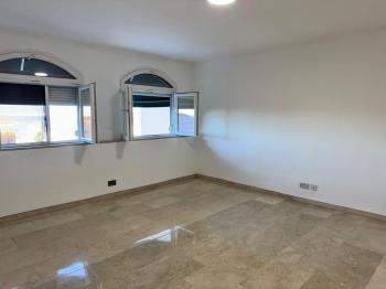 3 Bed Building for Sale