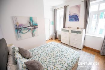 5 Bedroom Detached House for Sale, Upper Town, Gibraltar