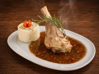 Gill’s Indian, Italian & Steak House