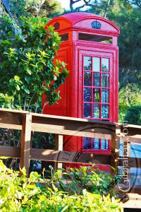 Cabina de teléfono en los Jardines de la Alameda