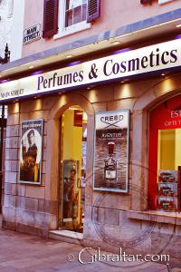 Perfumes y Cosméticos en Main Street de Gibraltar