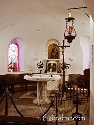 En el interior del Santuario de Nuestra Señora de Europa