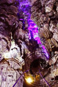 Columnas a gran altura en la Cueva de San Miguel